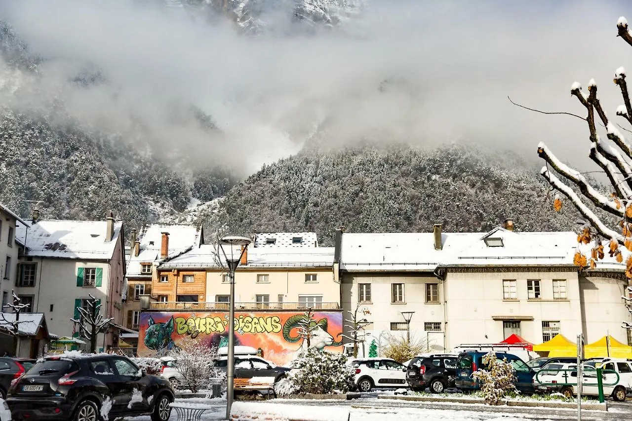Riders Apartments Le Bourg-dʼOisans فرنسا
